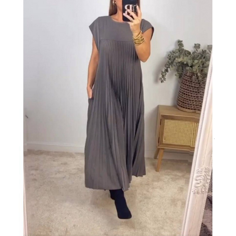 2024 new autumn women's elegant and fashionable round neck sleeveless pleated long dress