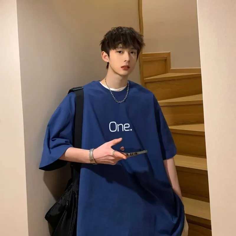 ((M-8XL) Mens oversized T-shirt with casual loose letters indicating that a printed T-shirt is suitable for menT250318