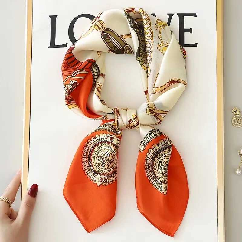 70CM square scarf with fashionable retro luxury leopard letter printing Kerchief band collar silk scarf band headscarf X250319