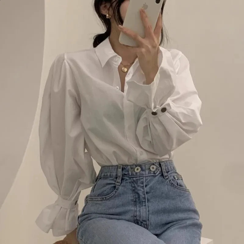 French office ladies elegant white shirt Korean fashion matching womens and fluffy sleeves trend 250319