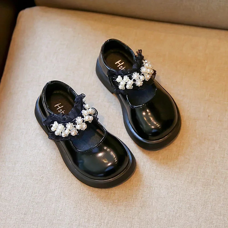 Childrens PU shoes pearl lace princess soft soled childrens flat rubber Loafers Girls Student Daily 2335 250319