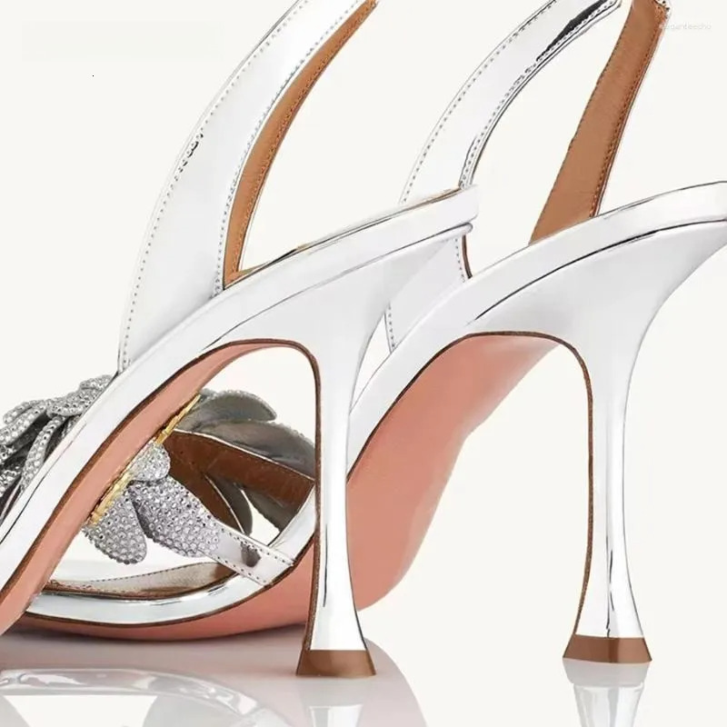 2025 S Fashion Designer Sandals Stylish Crystal Ral Embellishment Sgbacks Elegant Round Open Toe Thin High Heels Women Summer Party Gown Stilettos