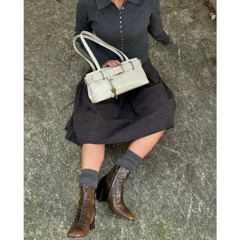 Y2k Underarm Bag Wen Vintage Designer Korean Female 2025 Trendy Black Cmuting Shoder Bag Fem Ahetic Simple Handbag Y250318