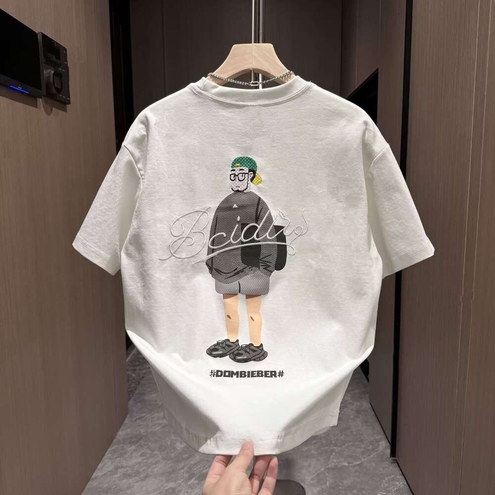 Summer trend three-dimensional foam painted embroidered men's short sleeved T-shirt with simple round neck, loose and versatile tailcoat half sle