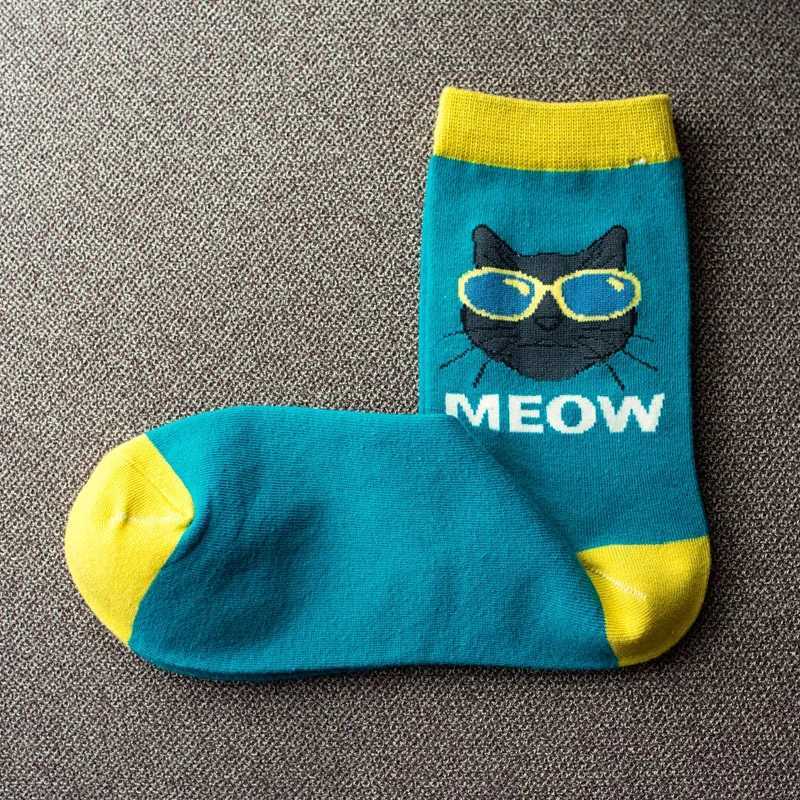 Mens cartoon hip-hop cool eyed cat socks cotton ice skating socks artistic funny socks personalized trendy pet elf socks casual suitable for couples X