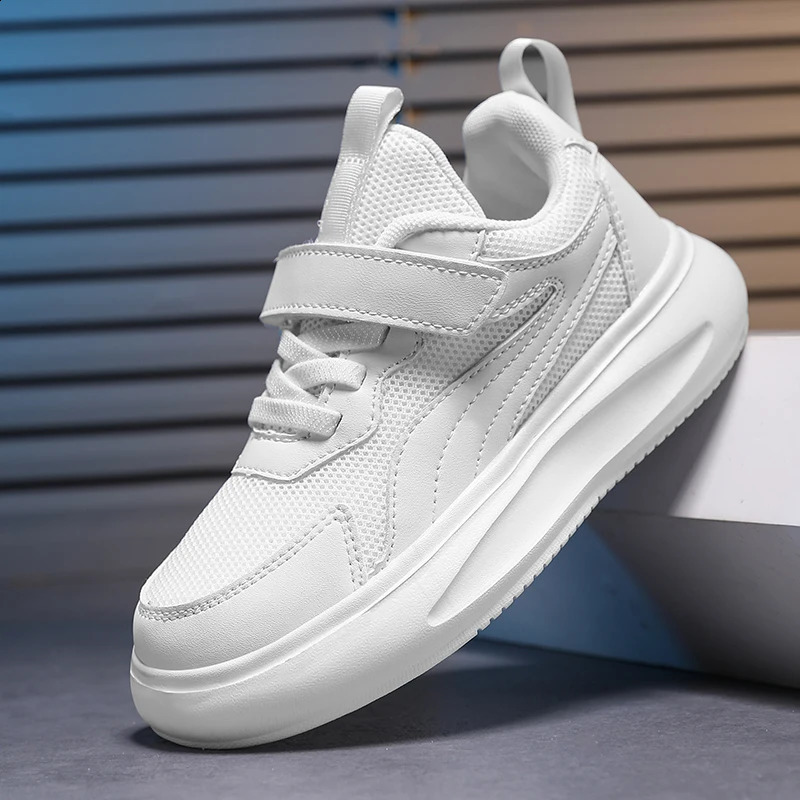 Childrens White Leather Board Shoes Boys and Girls Casual Sports Shoes Students Teenagers Running Shoes Summer Mesh Shoes 250319