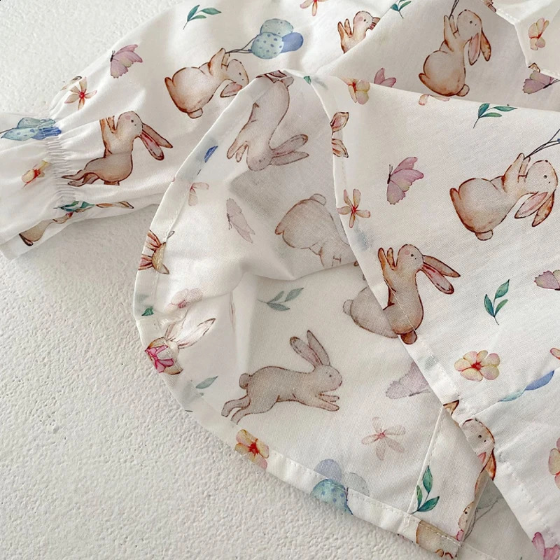 baby clothing for autumn suitable girls fashionable and versatile rabbit print top 250319