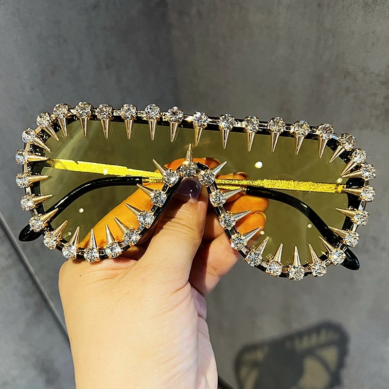 Sunglasses Women er Punk Rhinestones Sun Glasses Men Hip Hop Shades Eyewear De Sol 250318