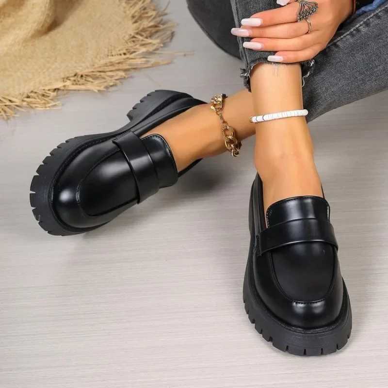 British Style Platform Loafers Women 2025 Plus Size Round Toe Single Shoes Womens Thick soled Pu Leather Shoes Unprinted Good ProductXJ250319