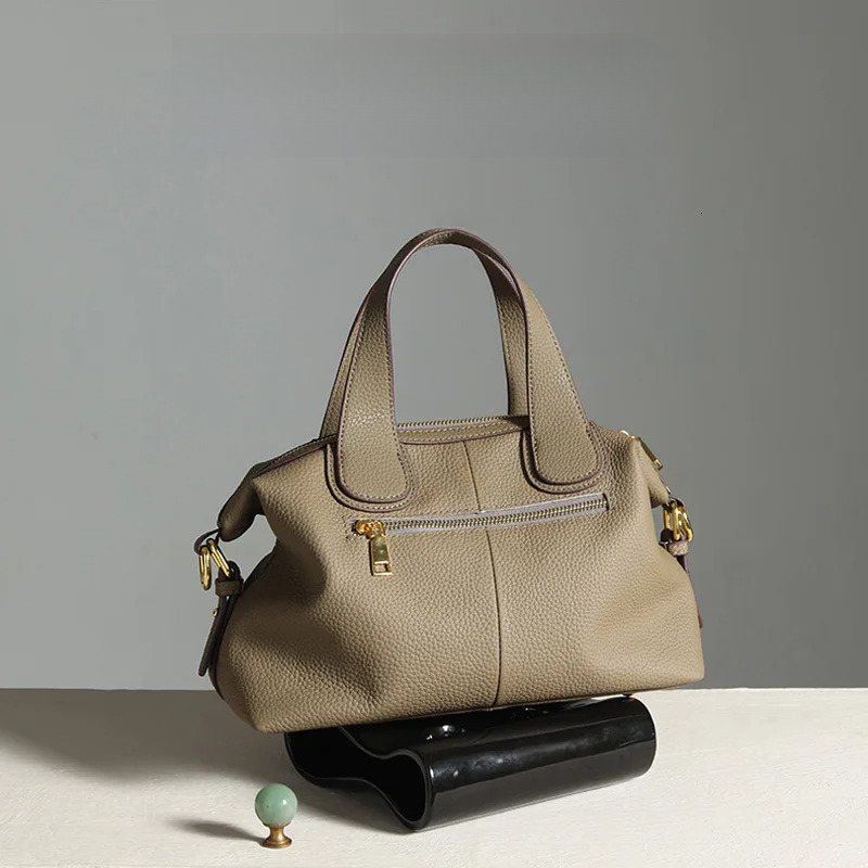Underarm T Cow Leather French Tote 2025 New Fashion Large Capacity Portable One Shoulder Leather Women's Bag