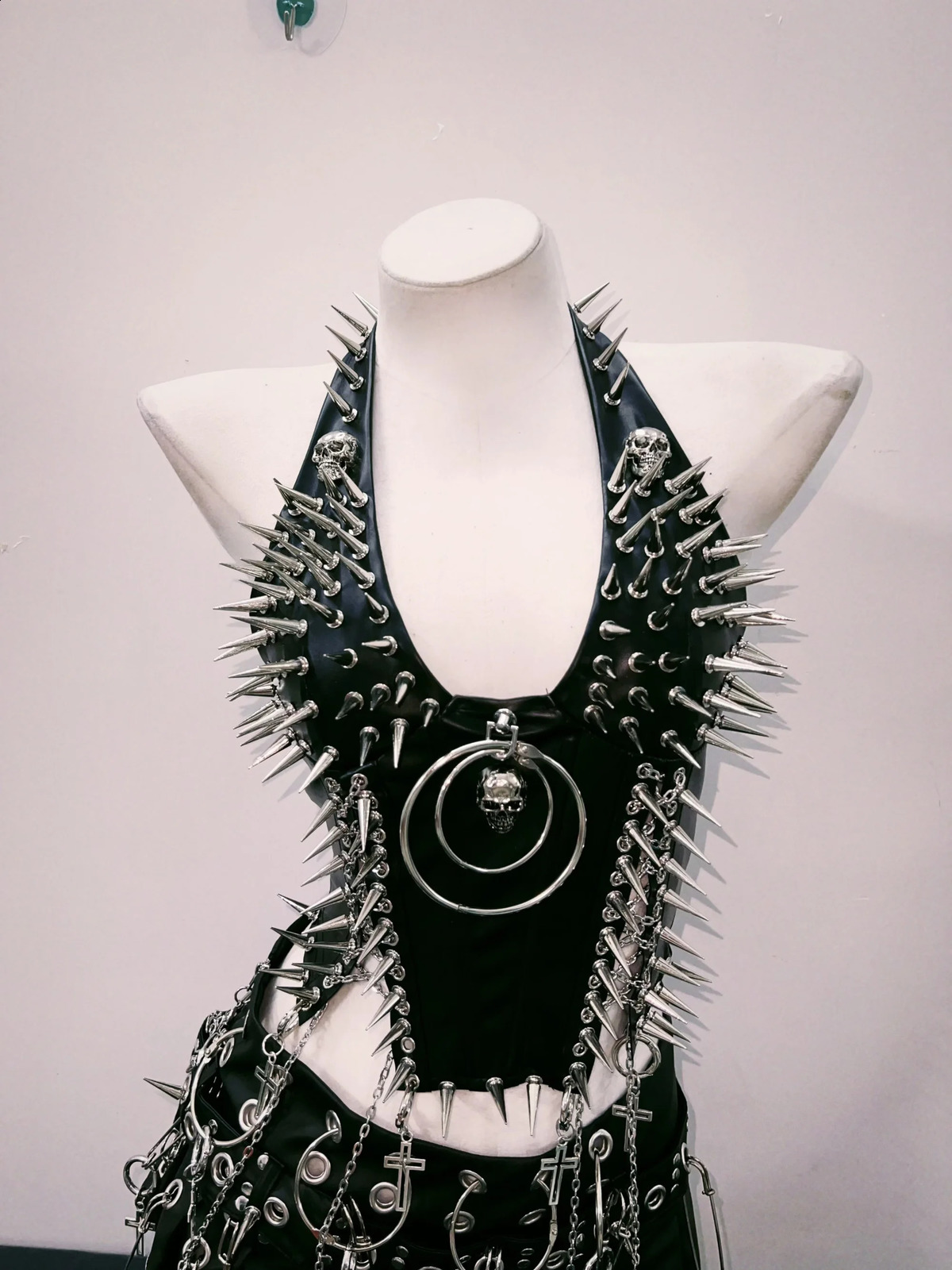 bustier top y2k fashion y2k clothes y2k crop top gothic clothes y2k top Rivets Tank Tops Skull top vintage tops gothic tank tops 250319