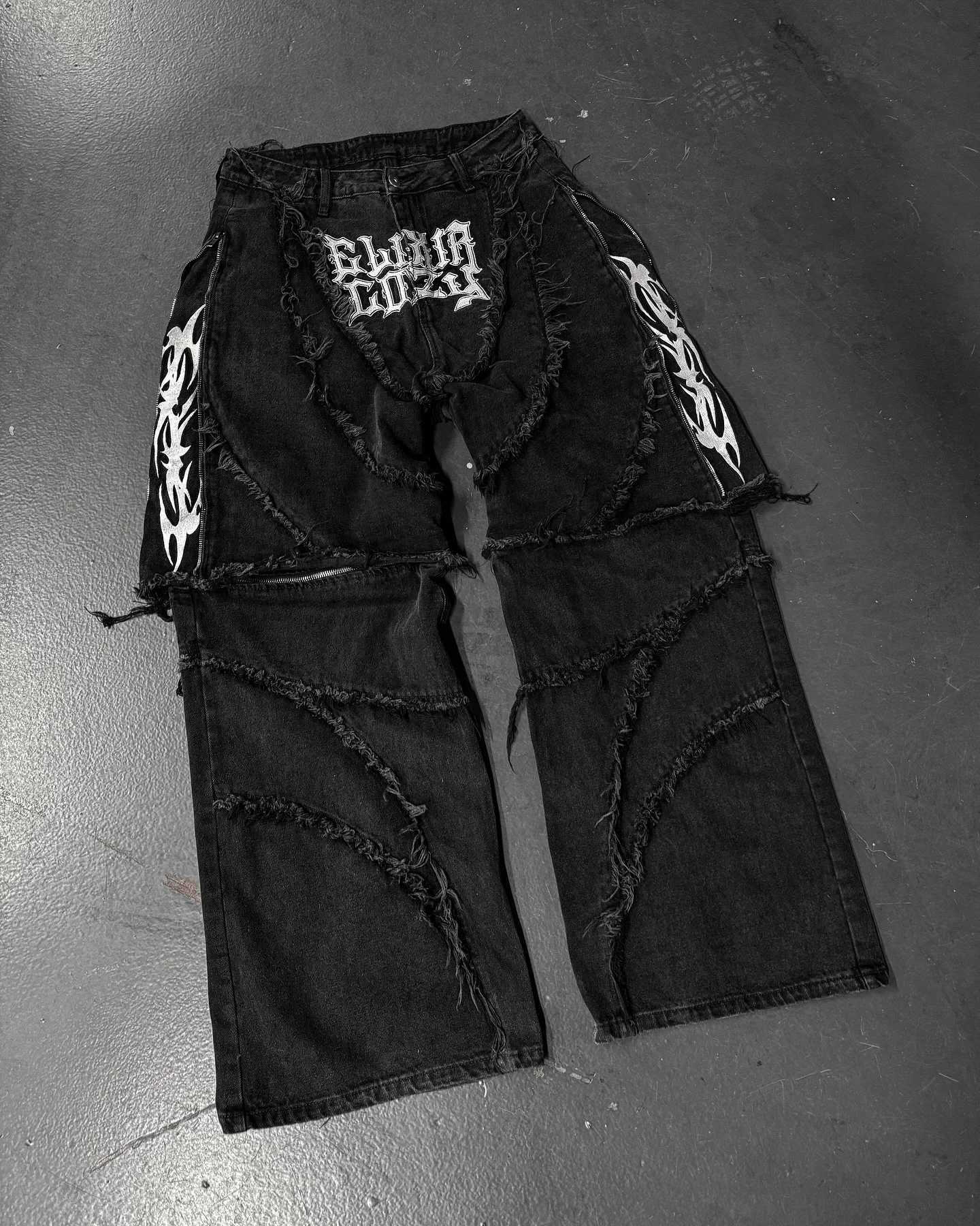 Y2k decal striped embroidered fur edge jeans fashionable American retro zipper patchwork pocket jeans punk mens black denim pantsT250319