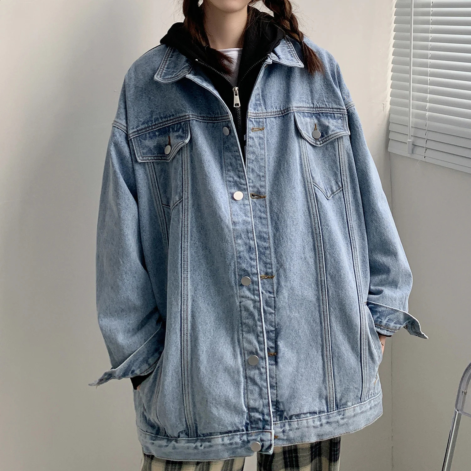 2025 Autumn Jeans Jacket Women Big Pocket Coats Female Oversize Turndown Collar Loose Blue Casual Denim 250319