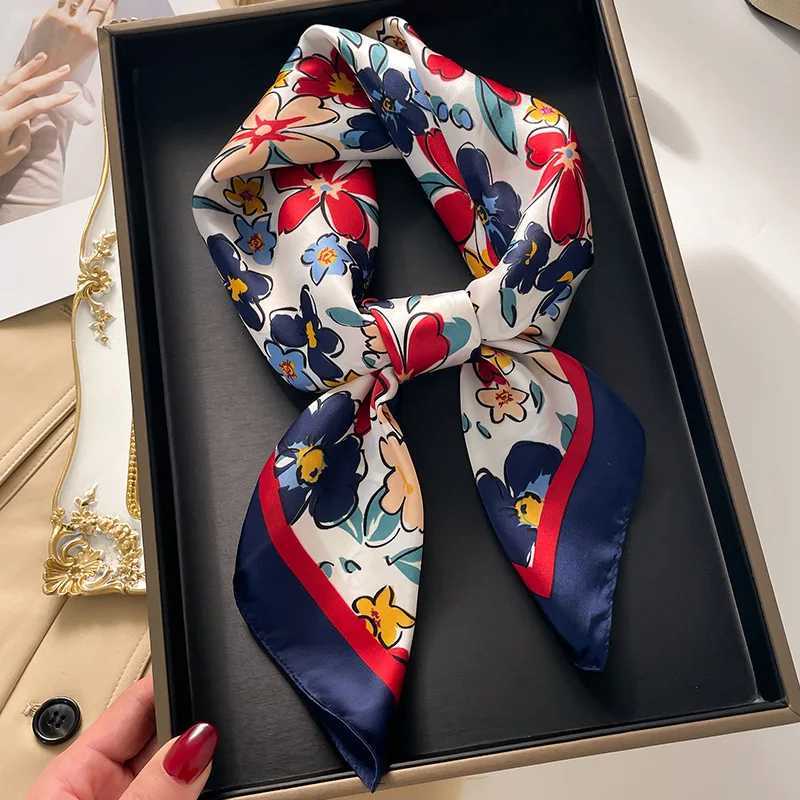 Flower scarf color decoration silk scarf L Popar imitates silk Wen Square 70x70cm scarf shawl travel scarf X250319