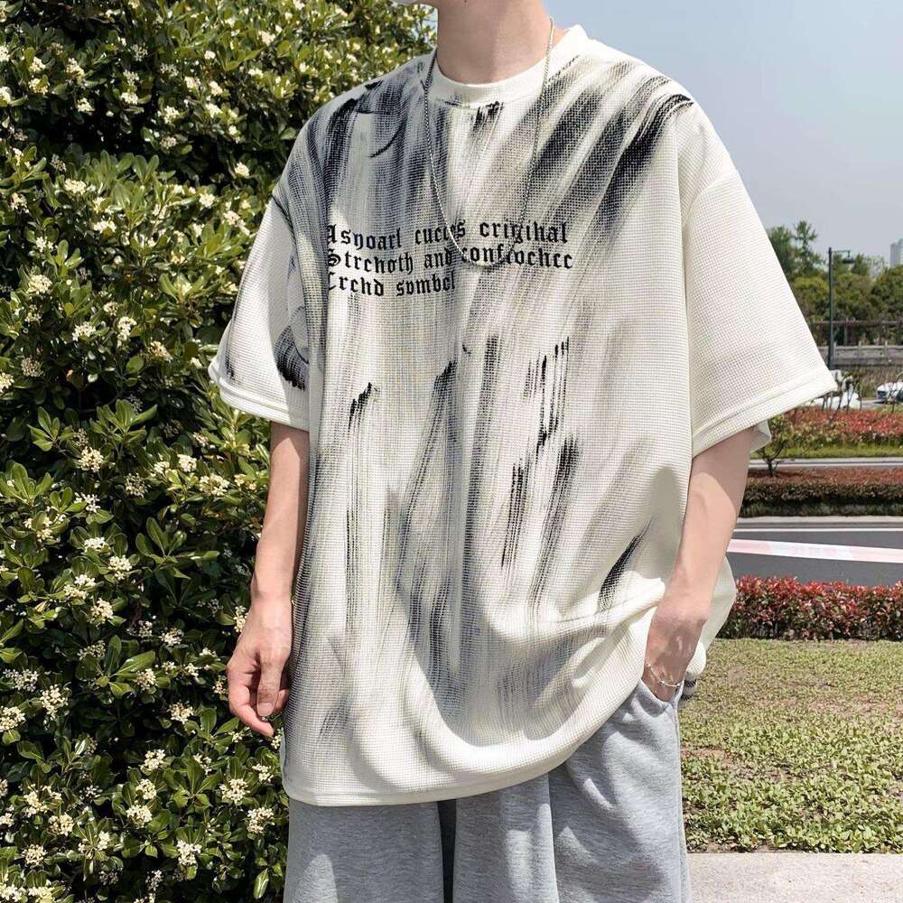 China-Chic niche design sense hand drawn graffiti T-shirt men's summer high street oversize hip-hop sports shirt