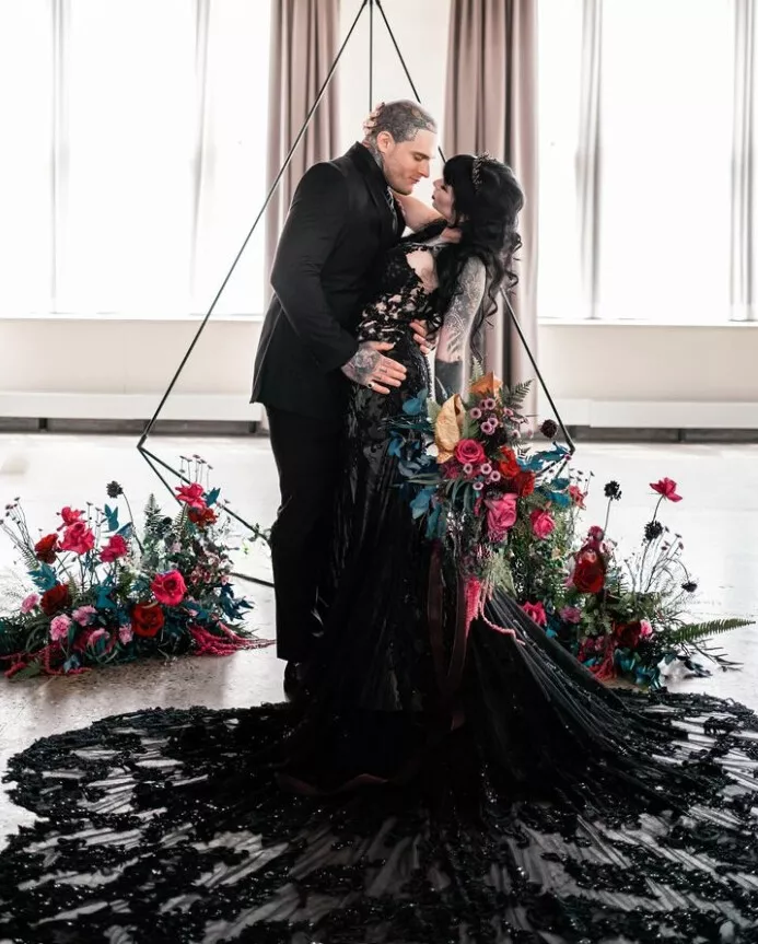 Gothic Black Lace Mermaid Wedding Dresses Spaghetti Straps Backless Long Boho bridal Gowns Sexy Long Train Beach Vestido De Novia 2025
