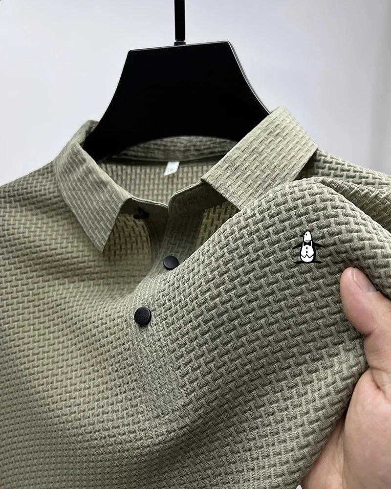 Summer Mens Ice Silk Polo Shirt Solid Hollow Short Sleeve Polo Shirt Mens Business T-shirt Ultra Thin Fit Polo Top 250317