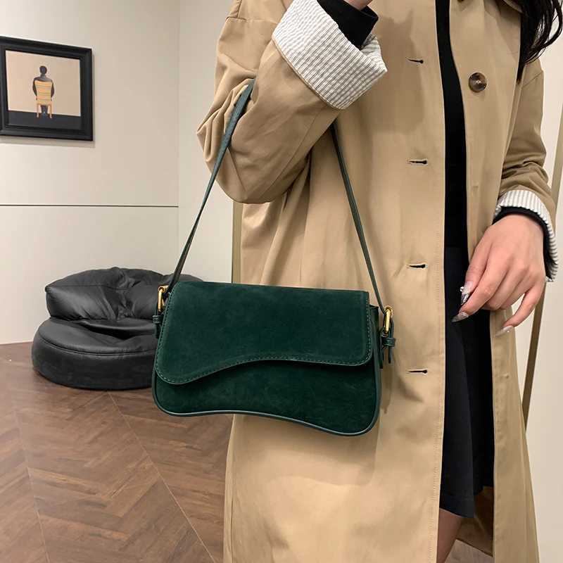 New Arrival Fashionable Minimalist Velvet Shoulder Bag Autumn New Good-looking Commuting To Work Versatile Practical Crossbody Bags T250318
