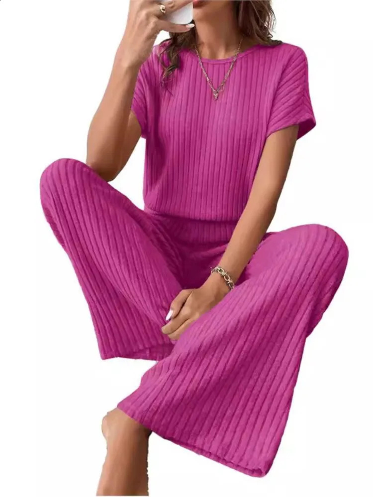 Women Spring Autumn Collection Solid Color Fine Pit Strip Fashion Shoulder Short Sleeve Knitted Set Top Pants Two Piece Set 250319