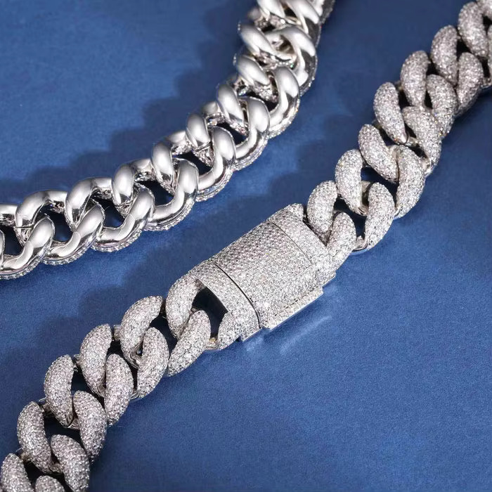 Iced Out Cuban Link Chain 20MM VVS Moissanite Diamond Cuban Link Chain Hip Hop Miami Cuban Chain Hip Hop