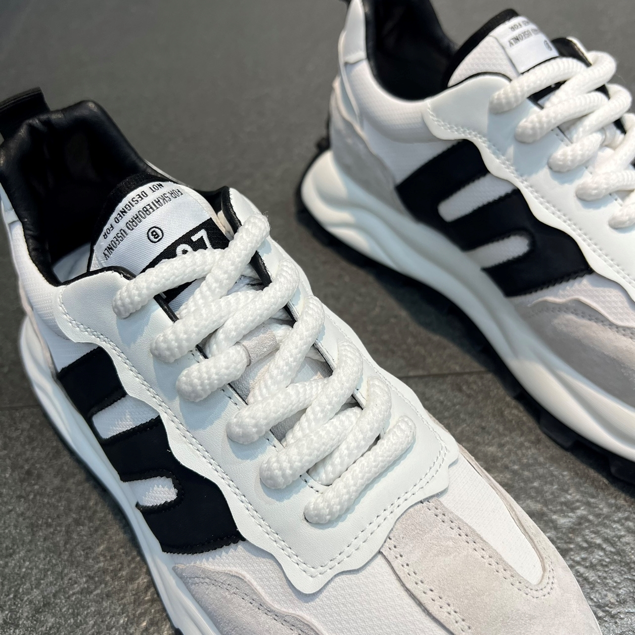2025 spring new thick sole NEW casual men's fashion increase leather sports shoes