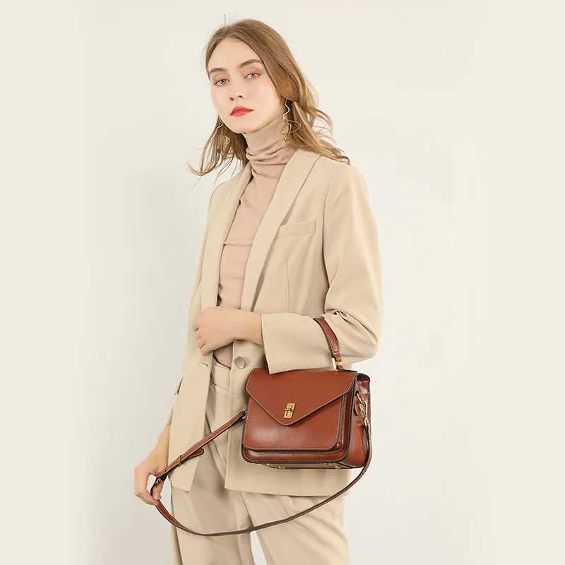 New Arrival Genuine Leather Women luxury bag high quality Simple vintage Fashion Postman handbags ladies shoulder green small bag T250318