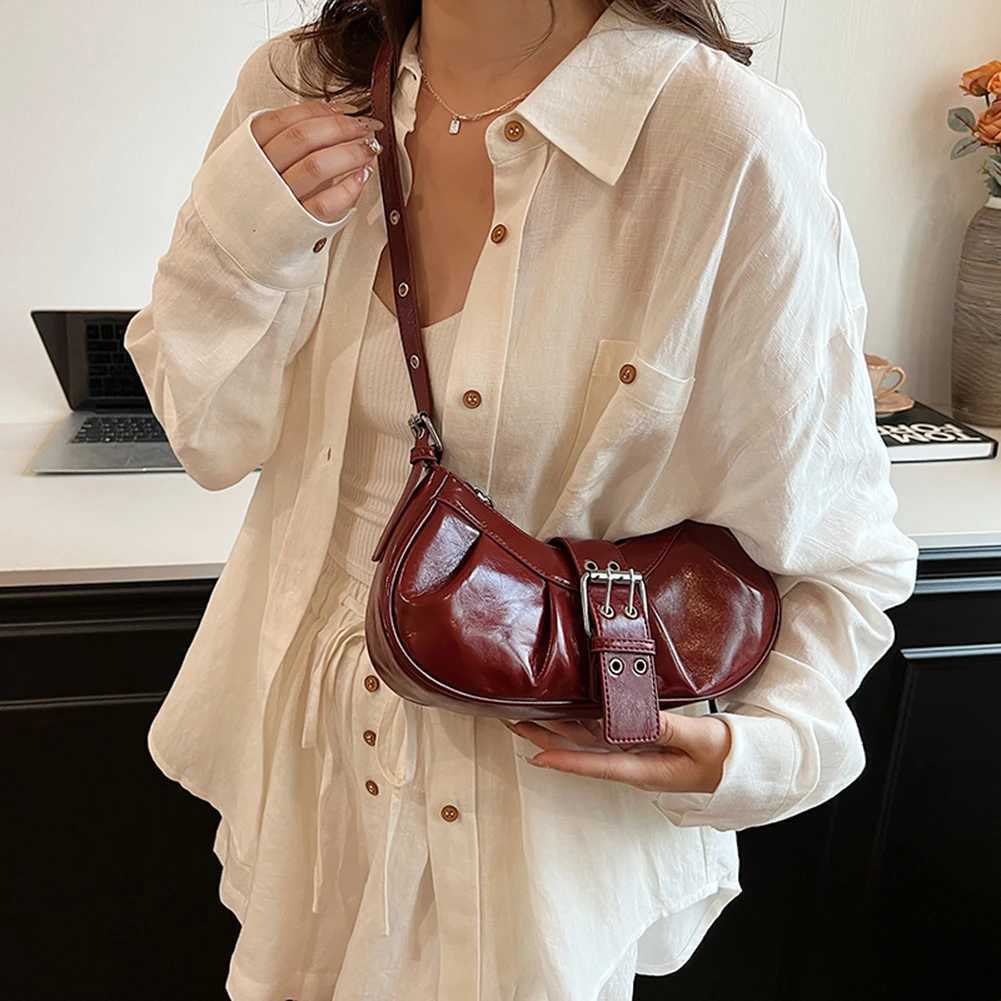 New Arrival Leather cross body bag Y2K womens clutch wallet with adjustable shoulder strap homeless bag buckle underarm wallet for travel work shoppin