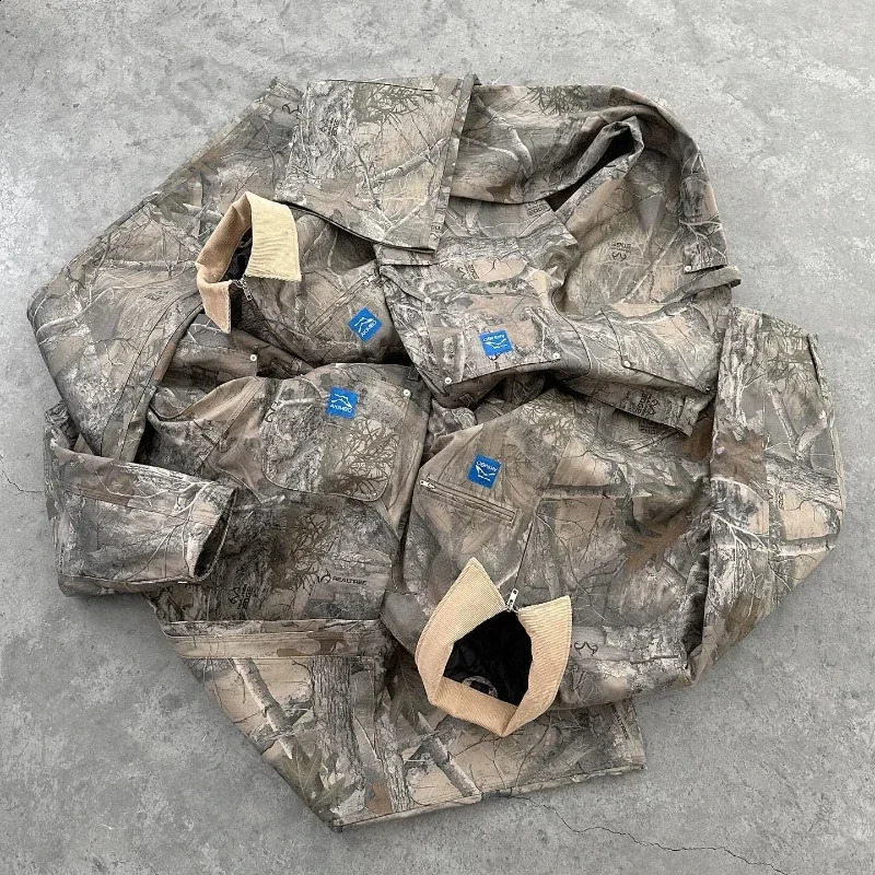 Y2K fashion camouflage mens jacket American style street casual wear V-neck polo top retro pattern mens Harajuku sweater 250411