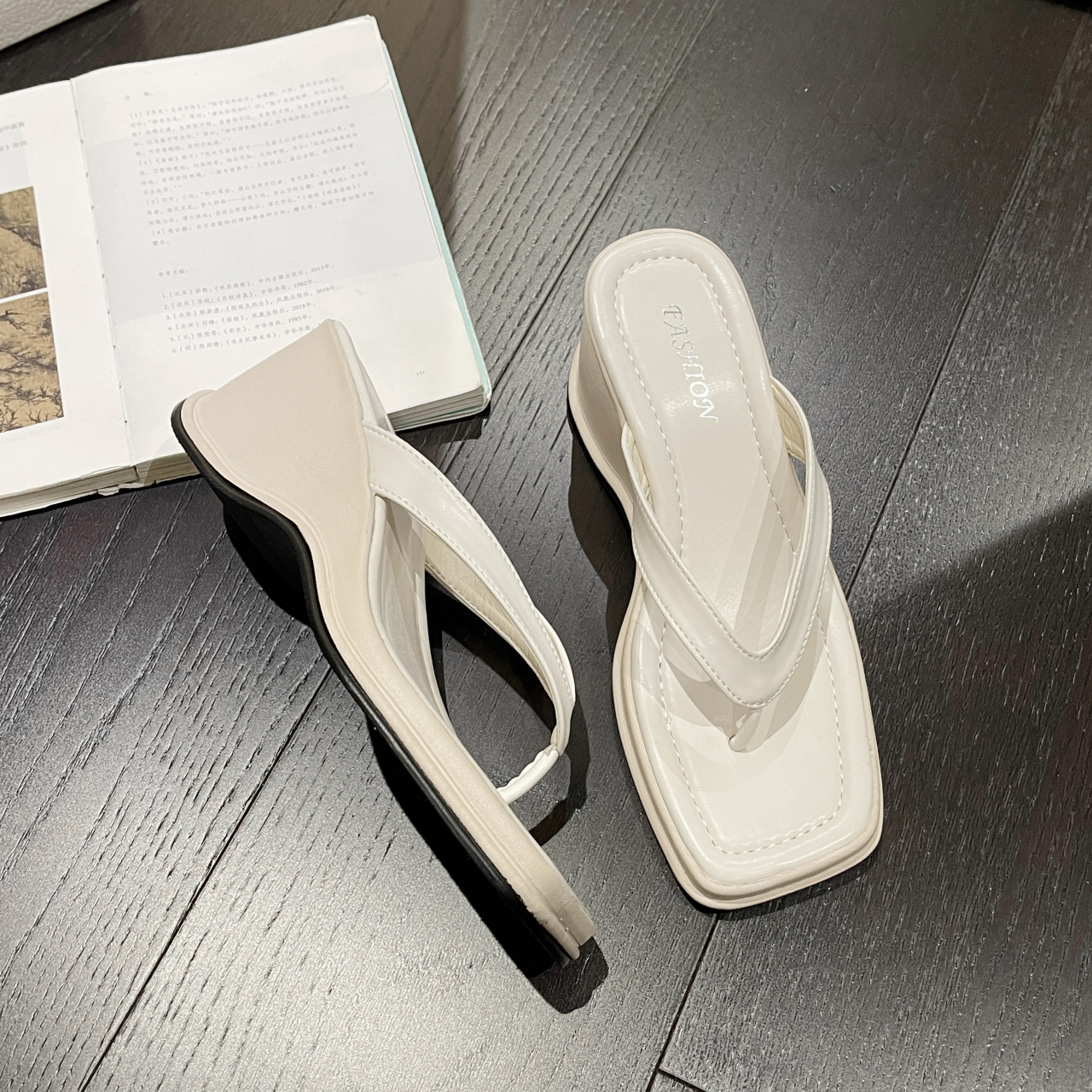 Platform slippers Wedge beach sandals free Shipping Designer Slipper Women's travel high-heeled sandals White black silver hot sale