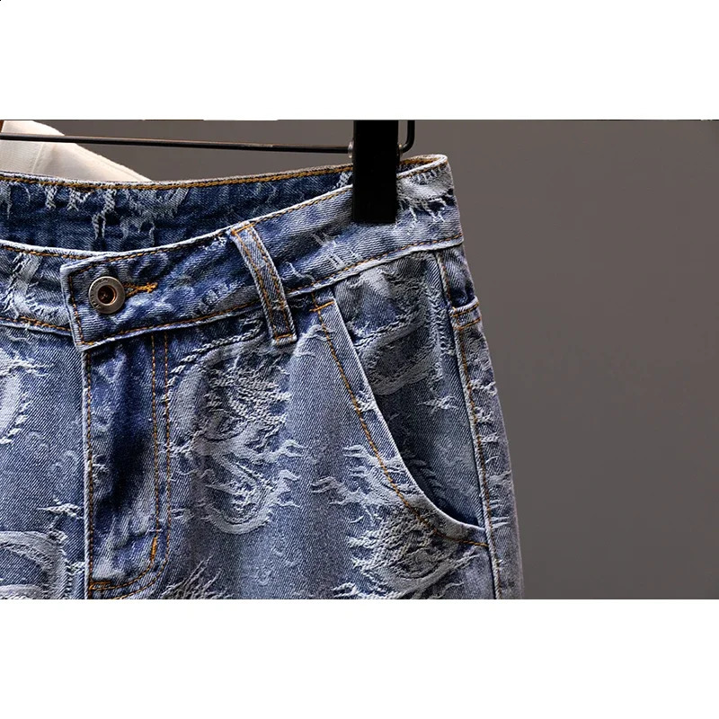 2024 Summer Thin Personalized Dragon Pattern Fashion Loose Denim Shorts for Men Street Straight Blue Male 250319