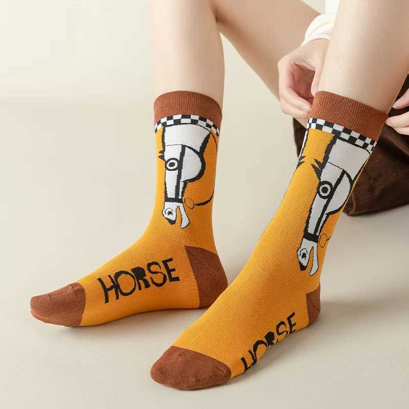 3 pairs of new gift box socks cute cartoon horse color matching versatile breathable mid tube womens socks X250319