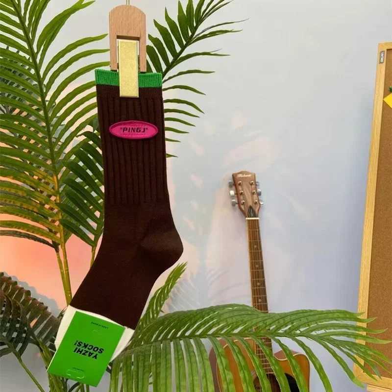 New Vintage Personalized Trendy Green Striped Womens Socks Street Hip Hop Happy Trend Combed Cotton Breathable Socks X250319