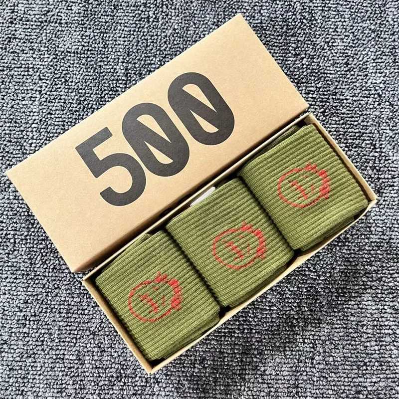3 pairs of mens gift box military green cotton socks sports and leisure womens letters hip-hop street skateboard socks X250319