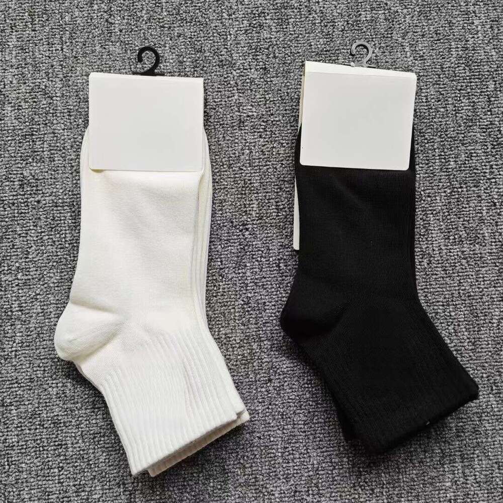 Sports Socks New Season Unisex Combed Embroidered Cotton Socks, Thin Wholesale, Breathable