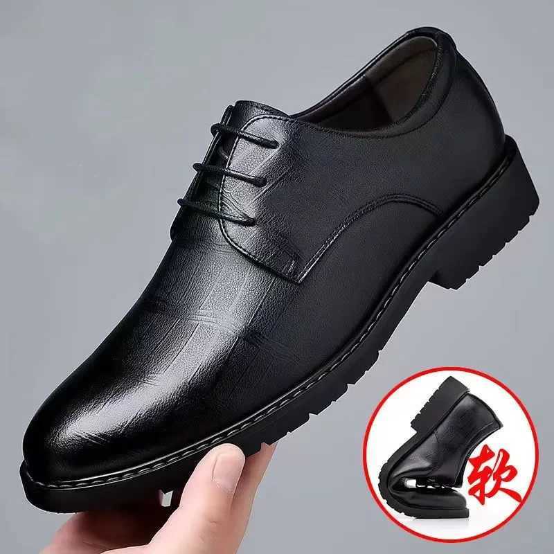 Leather shoes for mens new business formal casual breathable mens UK and South Korea versi pointed groom wedding shoesXJ250319