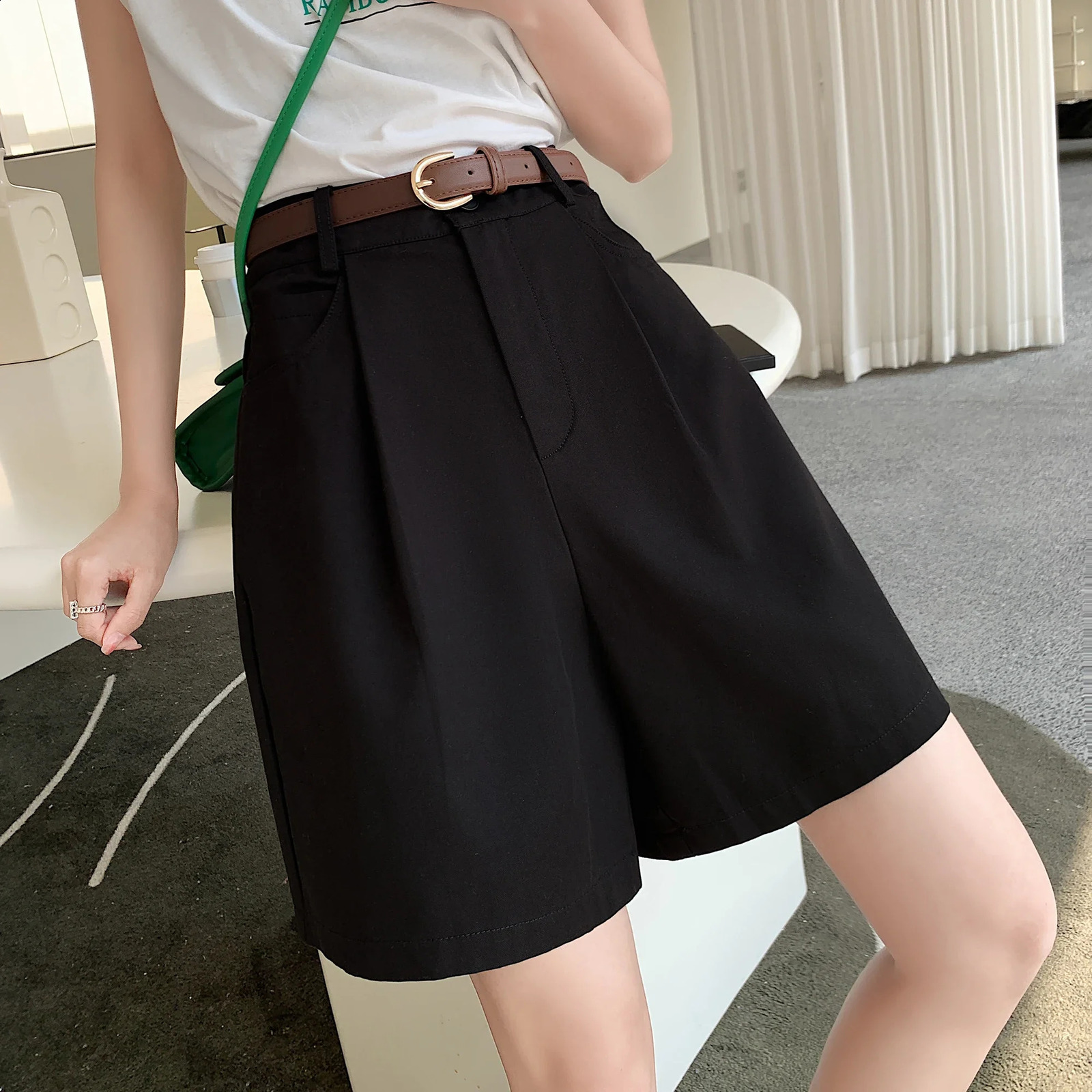 High Waist Summer Cotton Linen Womens Workwear Cargo Shorts Casual Loose Wide Leg Pants Fashionable Short Pants 250318