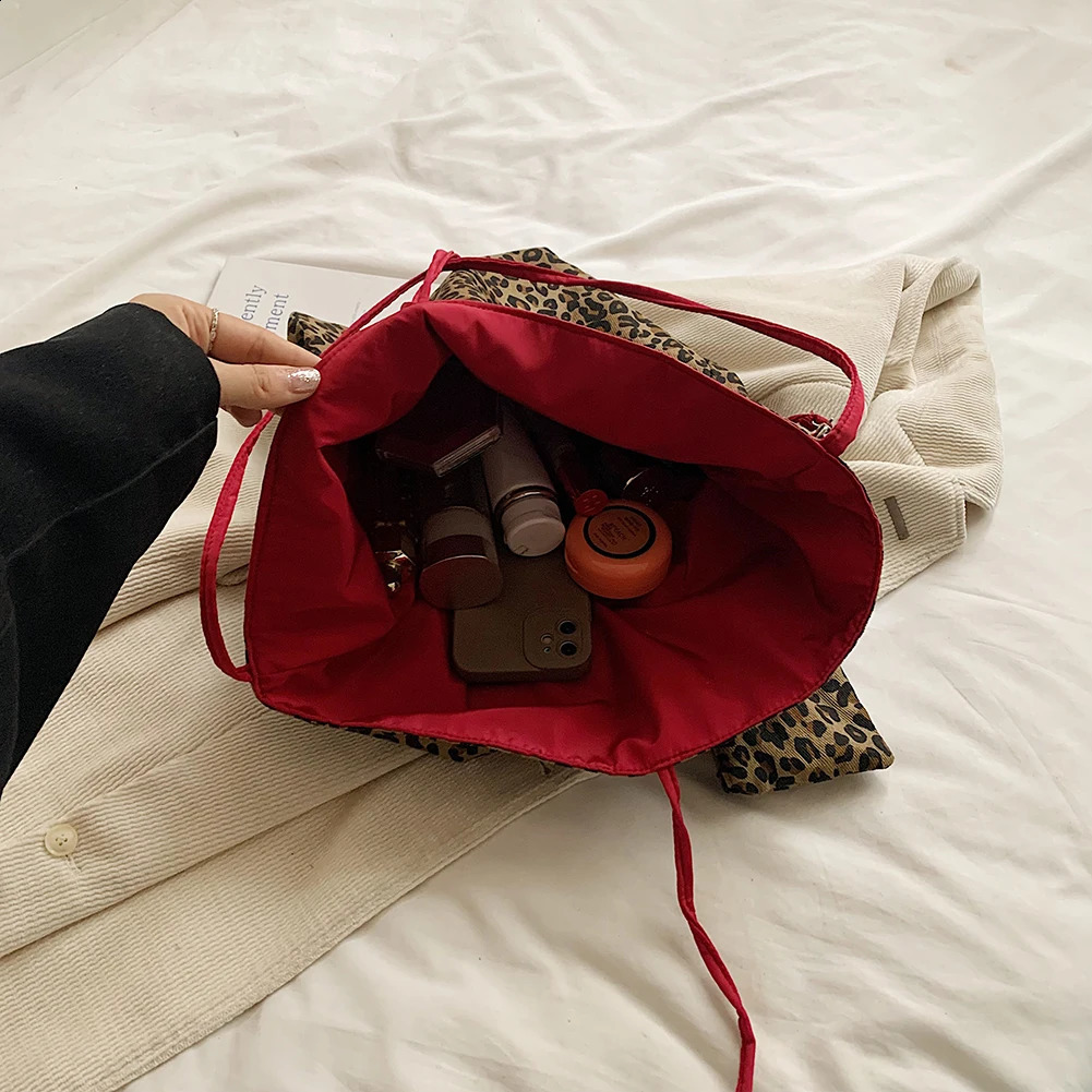 2 womens bucket bags leopard print handbag large capacity handbag work travel homeless bag 250317
