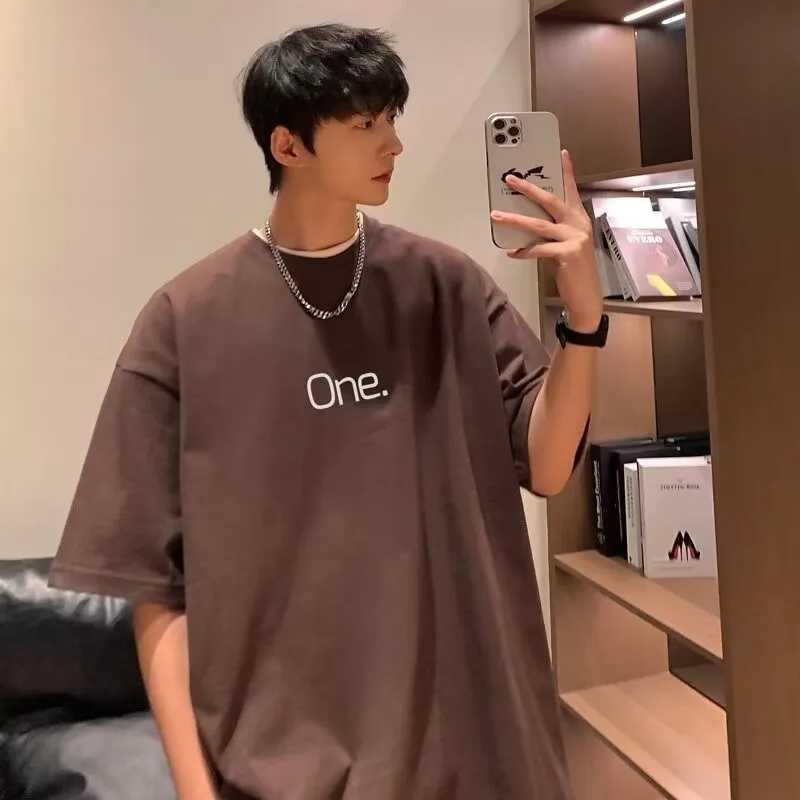 ((M-8XL) Mens oversized T-shirt with casual loose letters indicating that a printed T-shirt is suitable for menT250318