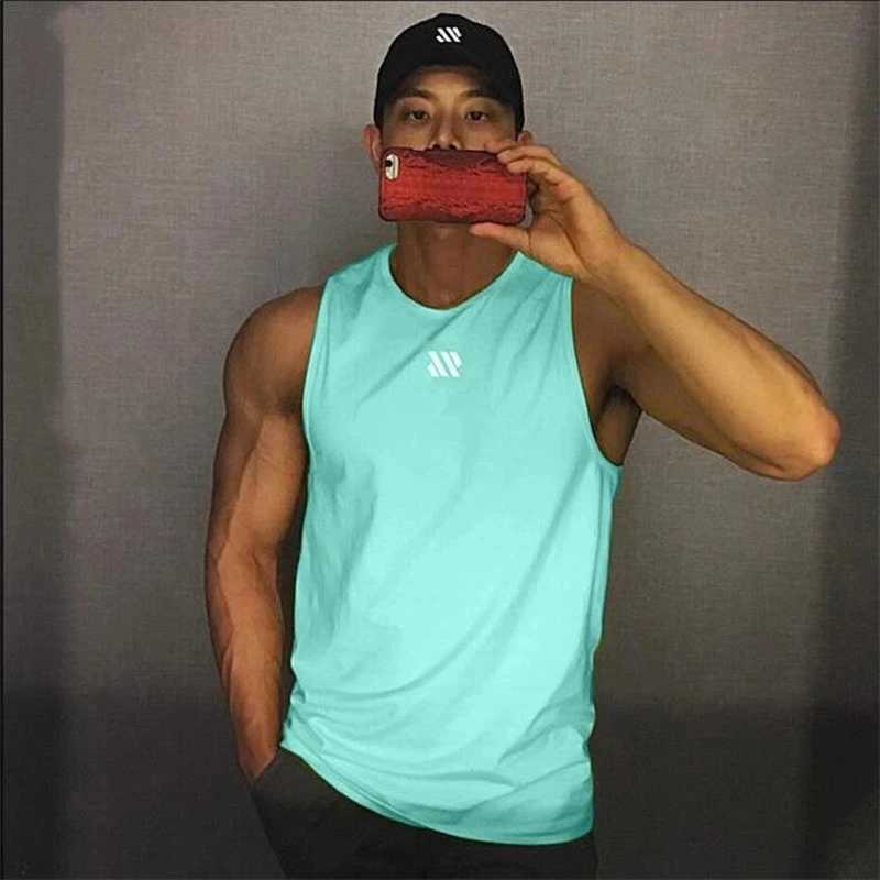 2024 mens fitness gym vest mens fitness sleeveless shirt mens mesh breathable sports vest underwear gym running vest mensT250318