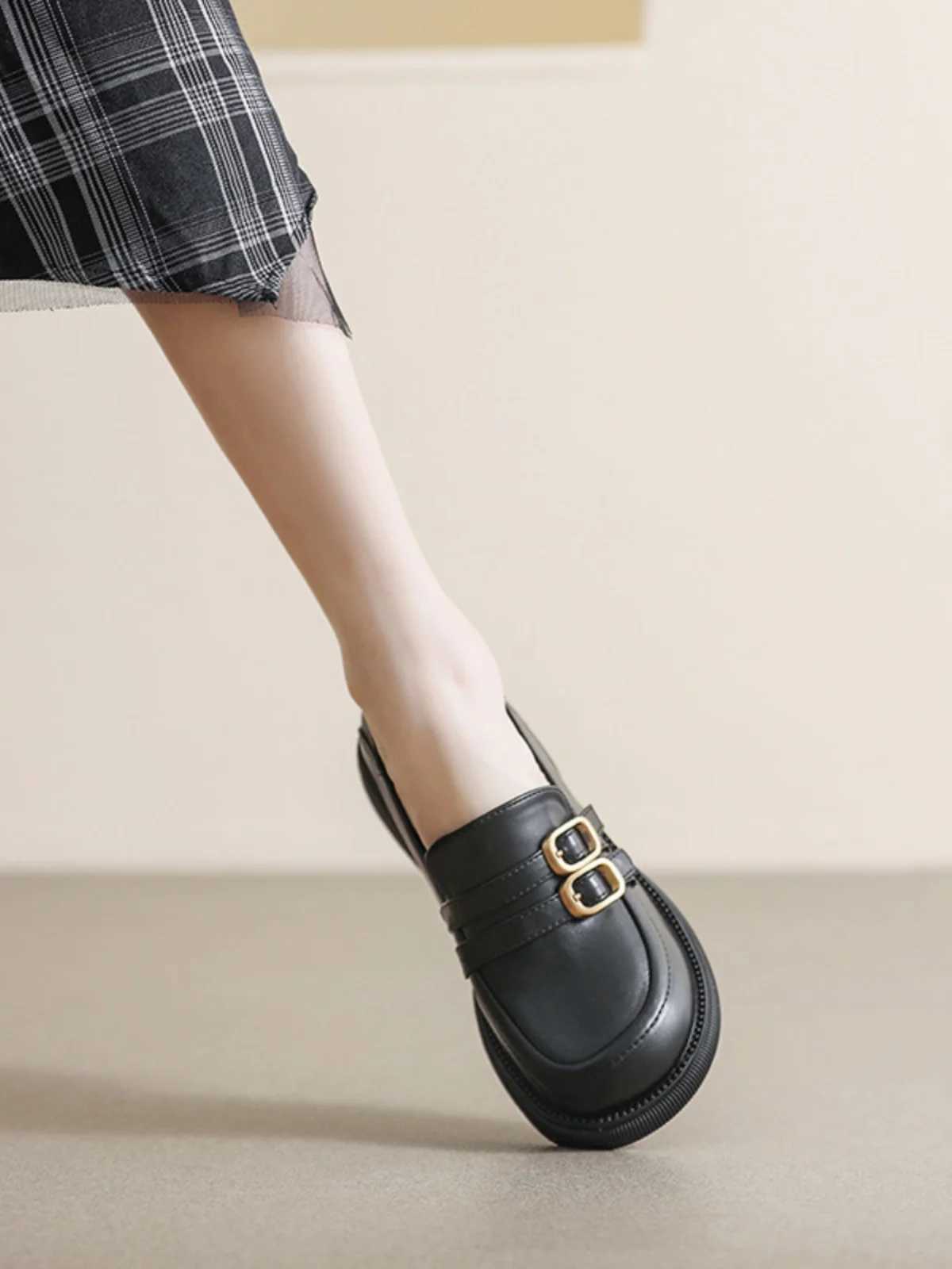 Summer Fi Womens Black Flat Leather Work Shoes Thick Bottom Black Womens BreadXJ250319
