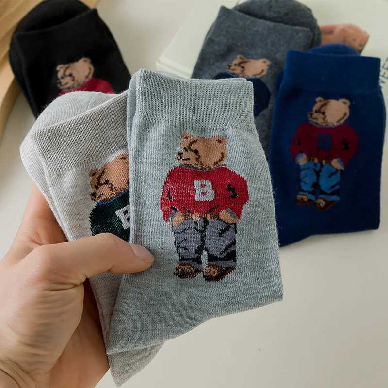 Designer Socks Cartoon Gentleman Bear Mens Socks Cotton Harajuku Style Sports Boys Skateboarding Novel Breathable Christmas Gift X250319