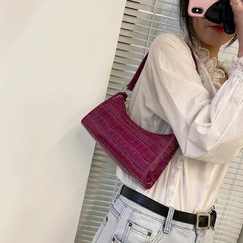 Fashion Exquisite Shopping Bag Retro Casual Wen Totes Shoder Bags Fem Leather Solid Color Chain Handbag for Wen 2023 Z250318