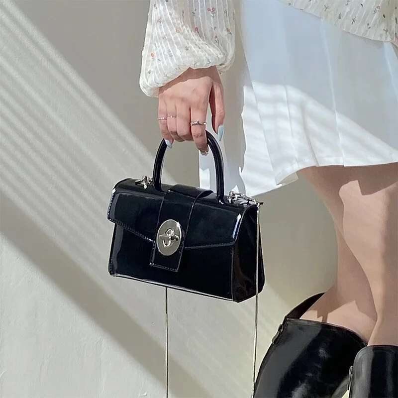 2025 New Women's Handbag, Women's Handbag Designer, Women's Advanced Crocodile Chain Bag, Fashion and Leisure Square Shoulder Bag, Tren