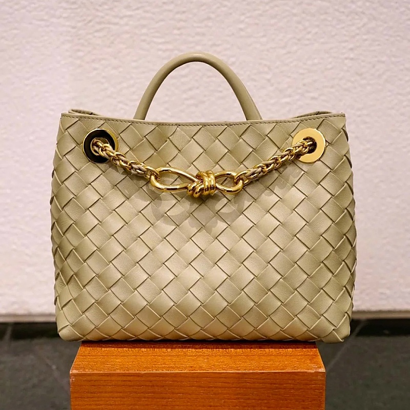 10A Retro Mirror Quality Designer Bag Large Andiamo Womens Genuine Leather Weaving Handle Handbag Sheepskin Chain Decorative Belt Box