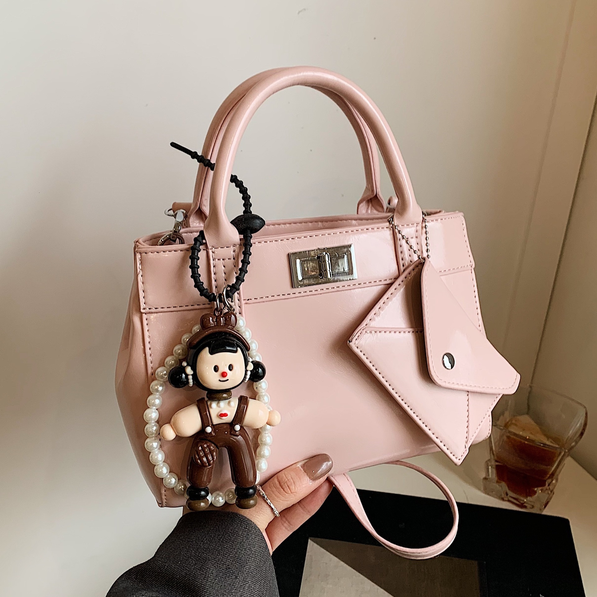 High End Niche For Women 2025 New Spring And Summer Versatile Crossbody Popular Handbag Bucket Bag Fashion Shoulder Bags