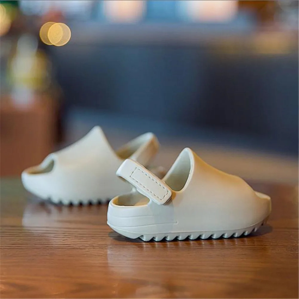 -08-05 Lioraitin Summer Boys and Girls Trend Jelly Shoes Childrens Sandals Fashion Beach Childrens Soft Shoes 250318