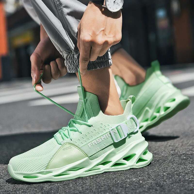 2025 new men's designer fashion blade lace up casual sports shoes trainer breathable lightweight sports shoes suitable for men