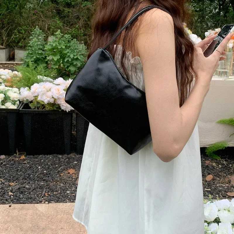 New Simple Solid Color Shoder Bag Soft PU Leather Small Tote for Wen Niche Design Underarm Bag Dating Shopping Handbag Z250318