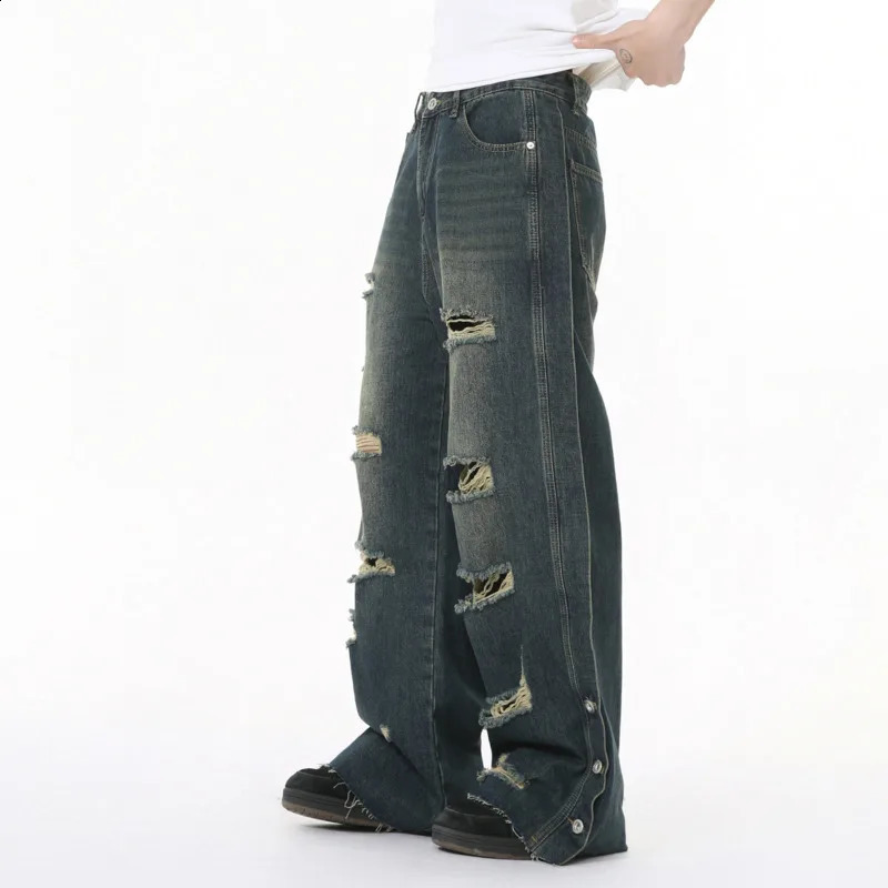 Mens Wear Hole Heavy Industry Personalized Fashion Versatile Wash Loose Jeans Trend in the US Street 250317