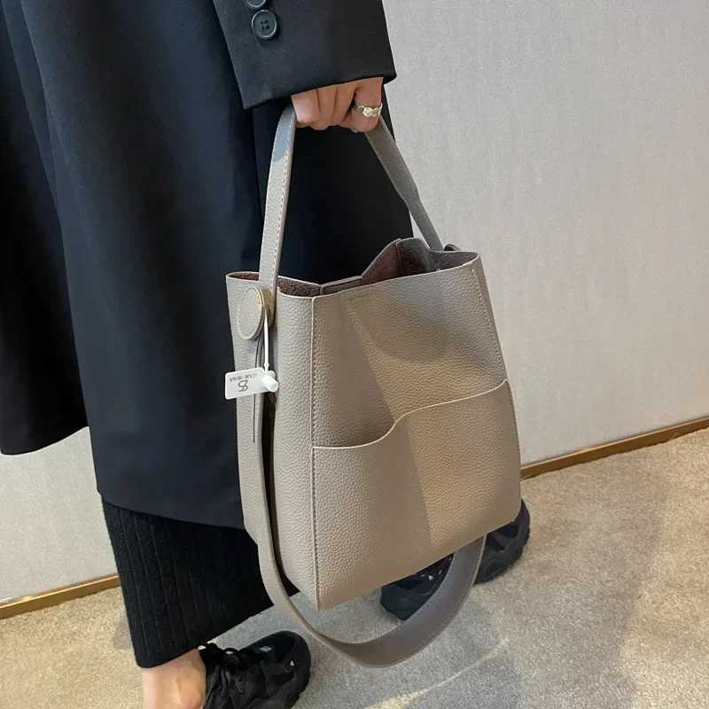 New Arrival Bucket Shoulder Side Bags for Women Female Trend Small Leather Crossbody Bag Handbags and Purses T250318